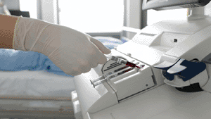 Image: The Radiometer 1st Automatic safePICO syringe and FLEX blood gas analyzer (Photo courtesy of Radiometer).